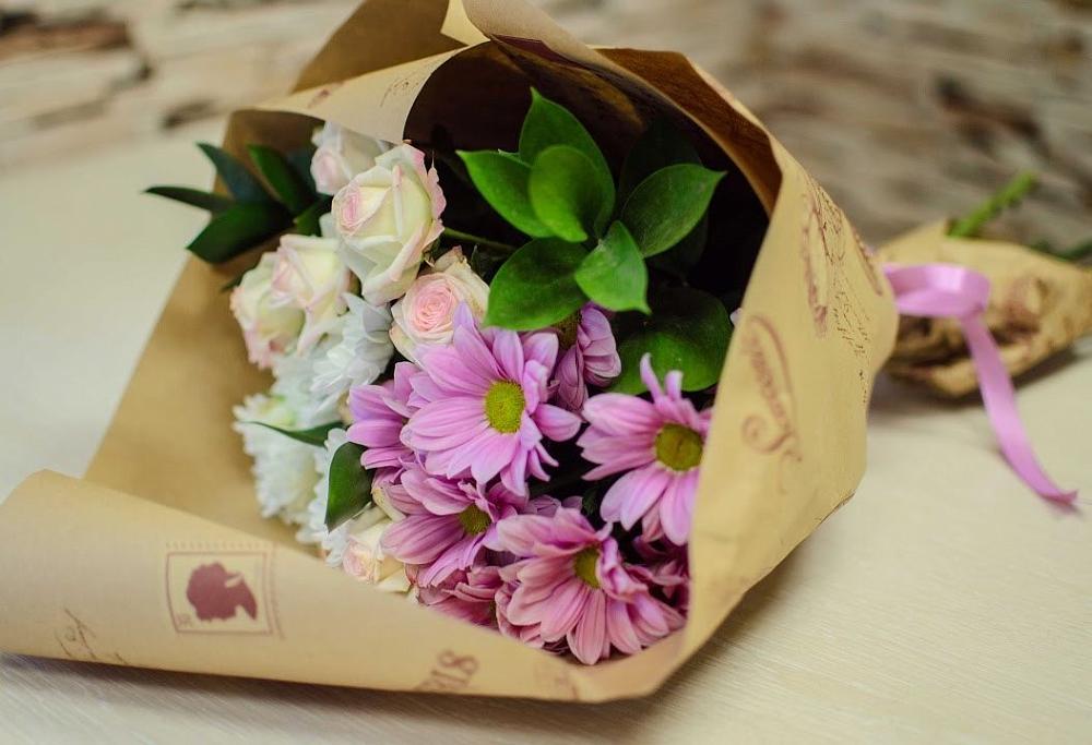 Букет цветов из: Розы и Хризантемы в Мысхако