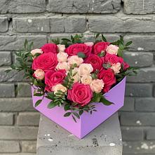 Цветочная композиция из Розы в коробке в Мысхако