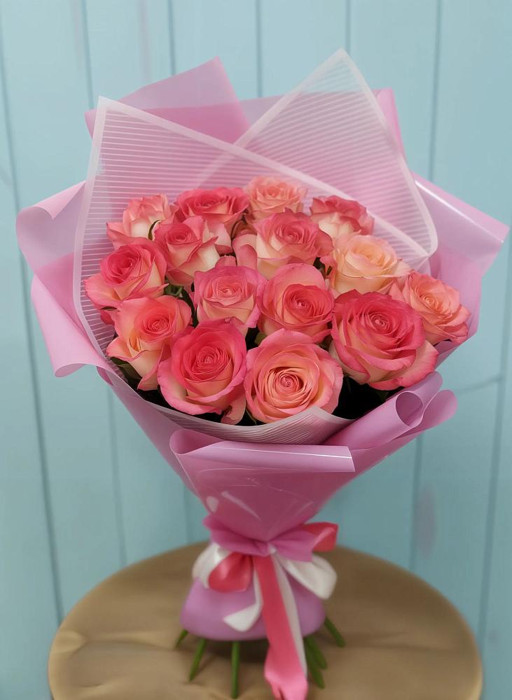 Букет 15 Розовых роз Равель в Мысхако