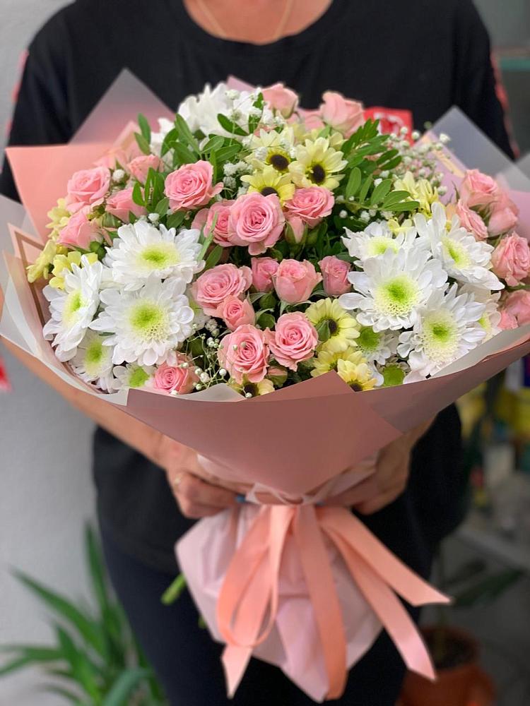 Букет цветов из: Розы и Хризантемы в Мысхако