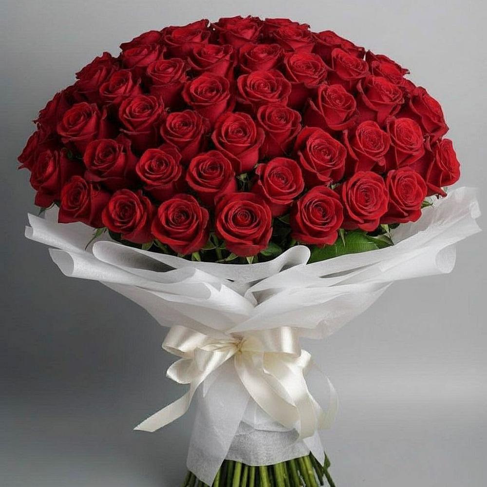 Букет 101 Красная роза Блэк Мэджик в Мысхако