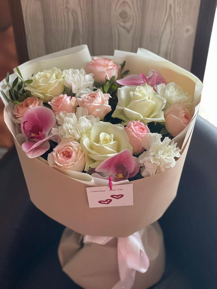 Букет цветов из: Орхидеи, Розы и Гвоздики в Мысхако