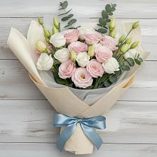 Букет цветов из:  Лизиантусы #REPLACE_PRED# Мысхако