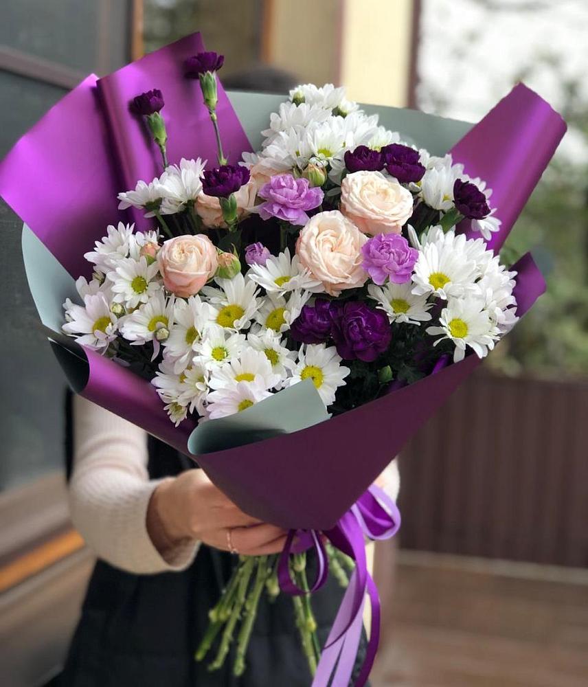 Букет цветов из: Хризантемы, Гвоздики и Розы в Мысхако