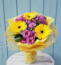 Букет цветов из:  Хризантемы и Герберы в Мысхако