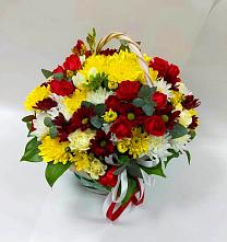 Цветочная композиция из Хризантемы и Розы в корзине в Мысхако