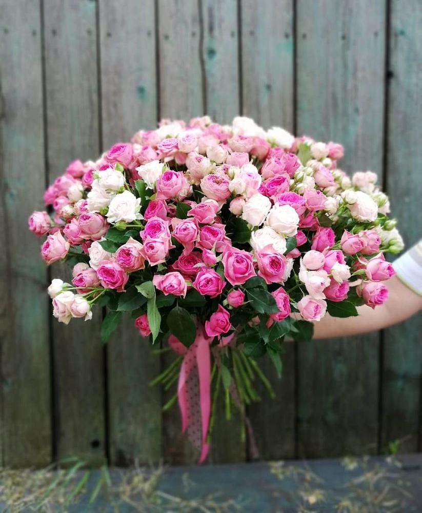 Букет Розовые кустовые розы Натали и Лав Лидия в Мысхако