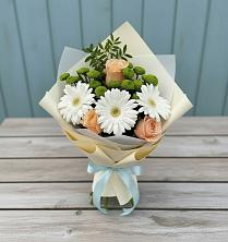 Букет цветов из:  Герберы, Розы и Хризантемы в Мысхако