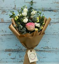 Букет цветов из:  Розы и Лизиантусы в Мысхако